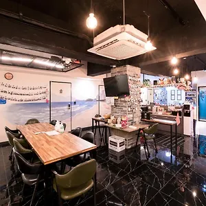 2* Гостевой дом Mama Haeundae