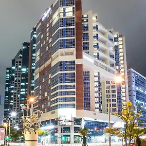 4* 호텔 Centum Primus