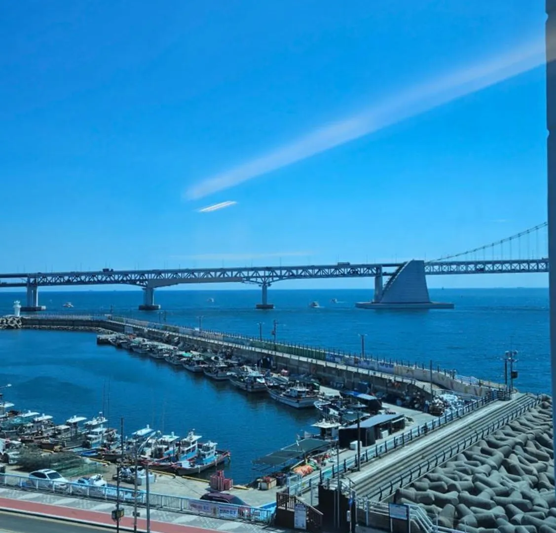 Switzen Kcc Ocean View Aparthotel Busan 0*,
